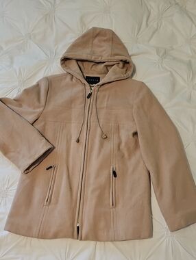 Nicole Hooded Puffer-Style Jacket in Light Taupe